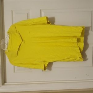 Man yellow  tee